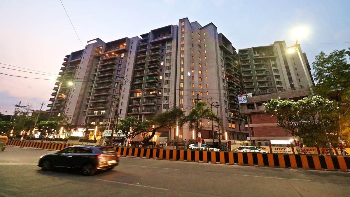 Indore News: The peace of Indore is attracting real estate investors, investment of 5 thousand crores